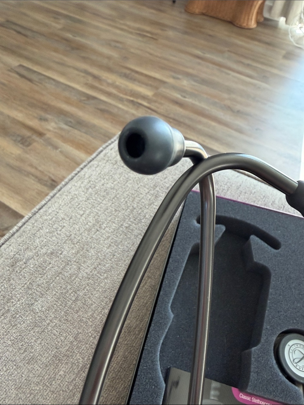 Stethoscope - Picture 4 of 8